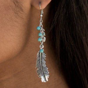 PAPARAZZI "FIND YOUR FLOCK" FASHION FIX BLUE EARRINGS